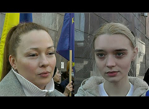 В Киеве сейчас паника, начался хаос: Демонстрация граждан Украины перед посольством России