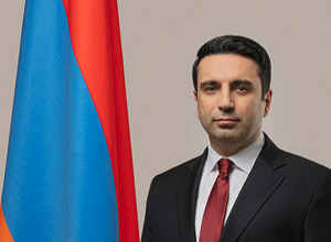 Դուք ինքներդ ճակատագիր եք ու, միաժամանակ, դուք ճակատագիր եք որոշում․ Ալեն Սիմոնյանի ուղերձը