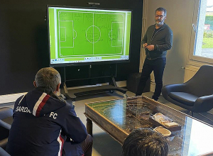 Էրիկ Ասադուրյանը վերապատրաստում է հայ մարզիչներին