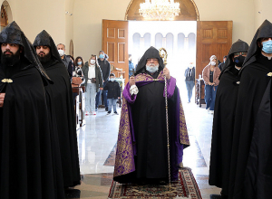 Սումգայիթի ջարդերի 34-րդ տարելիցի կապակցությամբ  Անթիլիասի Մայրավանքում հոգեհանգիստ է կատարվել