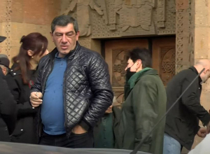 ՀԱԿ-ը հարգանքի տուրք է մատուցում մարտի 1-ի զոհերի հիշատակին․ ՈՒՂԻՂ