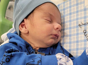 44-օրյա պատերազմում միակ որդուն կորցրած 60-ամյա զույգը ծնողներ են դարձել