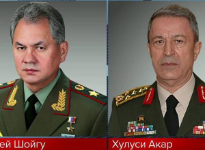 Министры обороны Турции и России обсудили ситуацию на Украине