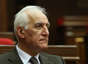 Ваагн Хачатурян в первом туре не был избран на пост президента Армении