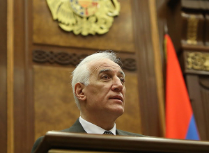 Վահագն Խաչատուրյանը ընտրվեց ՀՀ նախագահ․ պատգամավորները հոտընկայս ծափահարում են