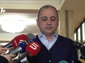 Отношения с Пашиняном будем выяснять в суде, если он имел в виду меня: Акопян