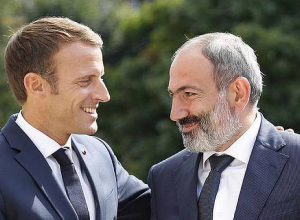 Эммануэль Макрон направил послание Николу Пашиняну