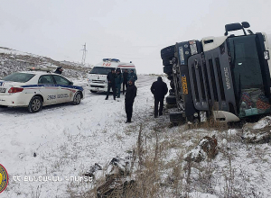 Իրանի քաղաքացին Երևան-Մեղրի ճանապարհին ավտոմեքենայի կողաշրջման հետևանքով մահացել է