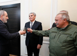 Փաշինյանը  այցելել է Երկրապահ կամավորականների միություն