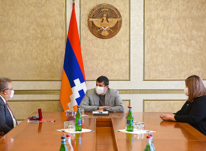 Արցախի նախագահը բարերար Ալեք Բաղդասարյանին հանձնել է «Վաչագան Բարեպաշտ» մեդալ