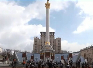 Музыканты призывают закрыть небо Украины: Киевский классический оркестр на Площади независимости