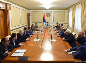 Президент Араик Арутюнян провёл расширенное заседание Совета безопасности