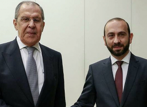 Անթալիայում հանդիպել են Արարատ Միրզոյանն ու Սերգեյ Լավրովը