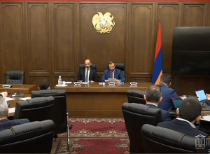 Это неуважение к НС: где Ваш министр? Совместное заседание двух комиссий перенесено