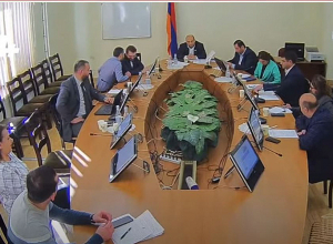 Острые вопросы министру экономики Ваану Керобяну