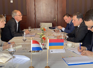 В Гааге состоялись политические консультации между РА и Нидерландами