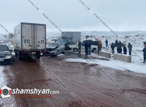 Խոշոր ու շղթայական ավտովթար՝ Արագածոտնում. բախվել են BMW-ն, Kia Forte-ն, Volkswagen-ը, ГАЗ 3110-ն ու ЗИЛ-ը