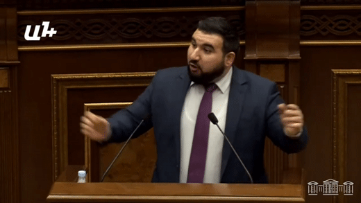 Перебранка в НС: Алексанян рассердился, Аршакян призвал к корректности