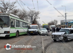 Երևանում բախվել է 9 տրանսպորտային միջոց, այդ թվում՝ թիվ 114 երթուղայինն ու 15 երթուղին տրոլեյբուսը.կան վիրավորներ