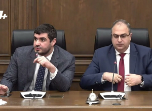 Полемика между журналистом и депутатами от ГД