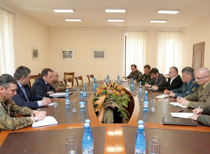 Հայաստանում հավատարմագրված օտարերկրյա դեսպանությունների ռազմական կցորդներին ներկայացվել է իրադրությունն Արցախում