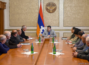 Արայիկ Հարությունյանն ընդունել է զոհված և անհայտ կորած զինծառայողների հարազատների