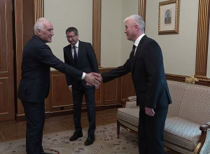 Նախագահ Վահագն Խաչատուրյանն ընդունել է Հայաստանում Ղազախստանի դեսպան Բոլատ Իմանբաևին