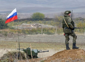 В зоне ответственности российского миротворческого в НК контингента нарушений не зафиксировано: МО РФ