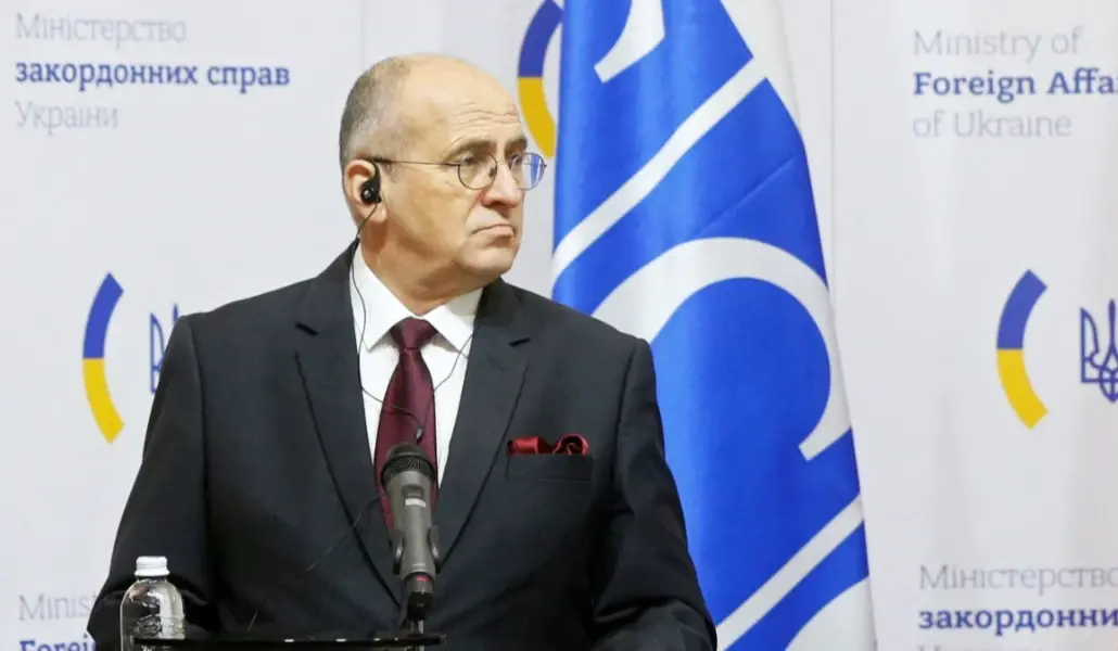 35F2F61E-A3AB-499A-B42A-EF9C24803B74_w1200_r1