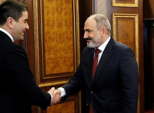 Премьер-министр принял делегацию во главе с председателем парламента Грузии Шалвой Папуашвили