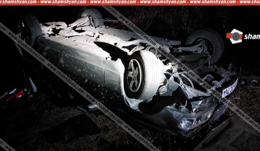 8861e25885c02277cb3c6cf5ef3b901f