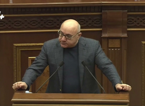 Гурген Арсенян предъявил требование Николу Пашиняну