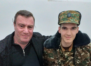 Քեզ ներում չկա, դու ինքդ ասացիր, որ դու ես համար մեկ մեղավորն ու պատասխանատուն․ Զոհվածի հայրը՝ Նիկոլ Փաշինյանին