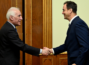 Ваагн Хачатурян принял посла Аргентины в Армении Мариано Вергара