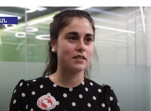 Армяне, прибывшие из России и Украины, изучают армянский язык и работают волонтёрами