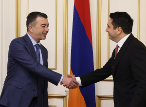 Ален Симонян принял руководителя группы дружбы Иордания-Армения