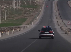 В Ереване 214 транспортных средств переместили на особо охраняемую территорию