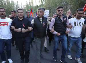 Ընդդիմության բողոքի ակցիաները ֆոտոշարքով