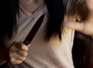 Նոր Նորքի 5-րդ զանգվածում 16 և 17 տարեկան աղջիկները դանակով սպառնացել են 71-ամյա կնոջ