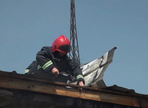 Пожар на крыше электроподстанции