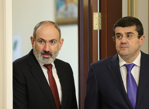 Нелогично говорить о тайных переговорах: Пашинян и Араик Арутюнян провели обсуждение