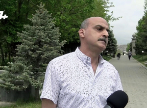 Игорю Мурадяну, одному из инициаторов карабахского движения, исполнилось бы 65 лет: дань уважения в Ераблуре: ПРЯМОЙ ЭФИР