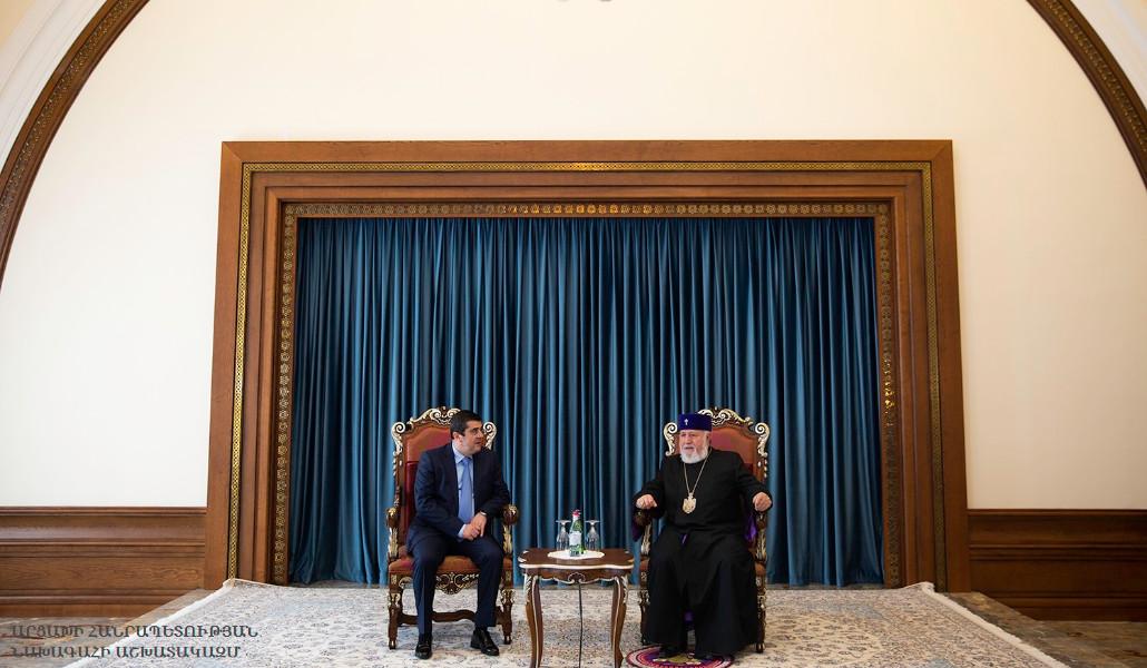 010522AmenaynHayocKatoghikos