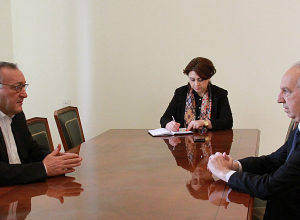 Արցախի հիմնախնդրի լուծումը հնարավոր է միայն ԵԱՀԿ Մինսկի խմբի շրջանակներում․ ԱՀ ԱԺ նախագահ