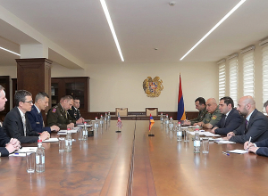 ՀՀ պաշտպանության նախարարն ընդունել է Կանզասի Ազգային գվարդիայի պատվիրակությանը