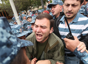 Ոստիկանության կողմից անհամաչափ և բռնի ուժի կիրառման դեպքերը ավելացել են․ Հայաստանի Հելսինկյան կոմիտեի զեկույց