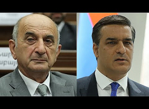 Арман Татоян в последнее время политизировался: Виген Хачатрян