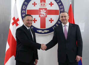 Արմեն Գրիգորյանը հանդիպել է Վրաստանի ԱԽ քարտուղար Վախթանգ Գոմելաուրի հետ