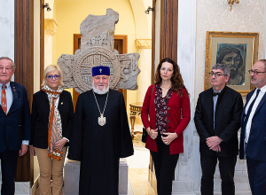 Կաթողիկոսն ընդունեց Ֆրանսիայի Սենատի պատվիրակությանը