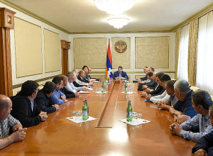 ԱՀ նախագահն ընդունել է Հադրութի շրջվարչակազմի պատասխանատուներին և մի շարք համայնքների ղեկավարների 